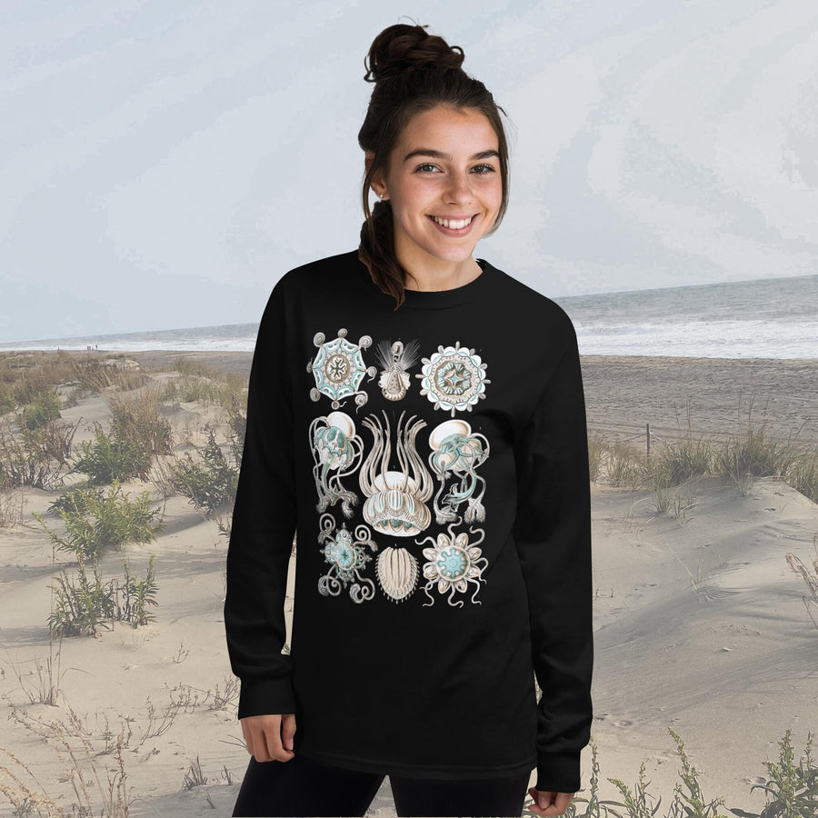 Vintage Dome Jellyfish Long Sleeve T-Shirt – Classic Fit with Ernst Haeckel Narcomedusae