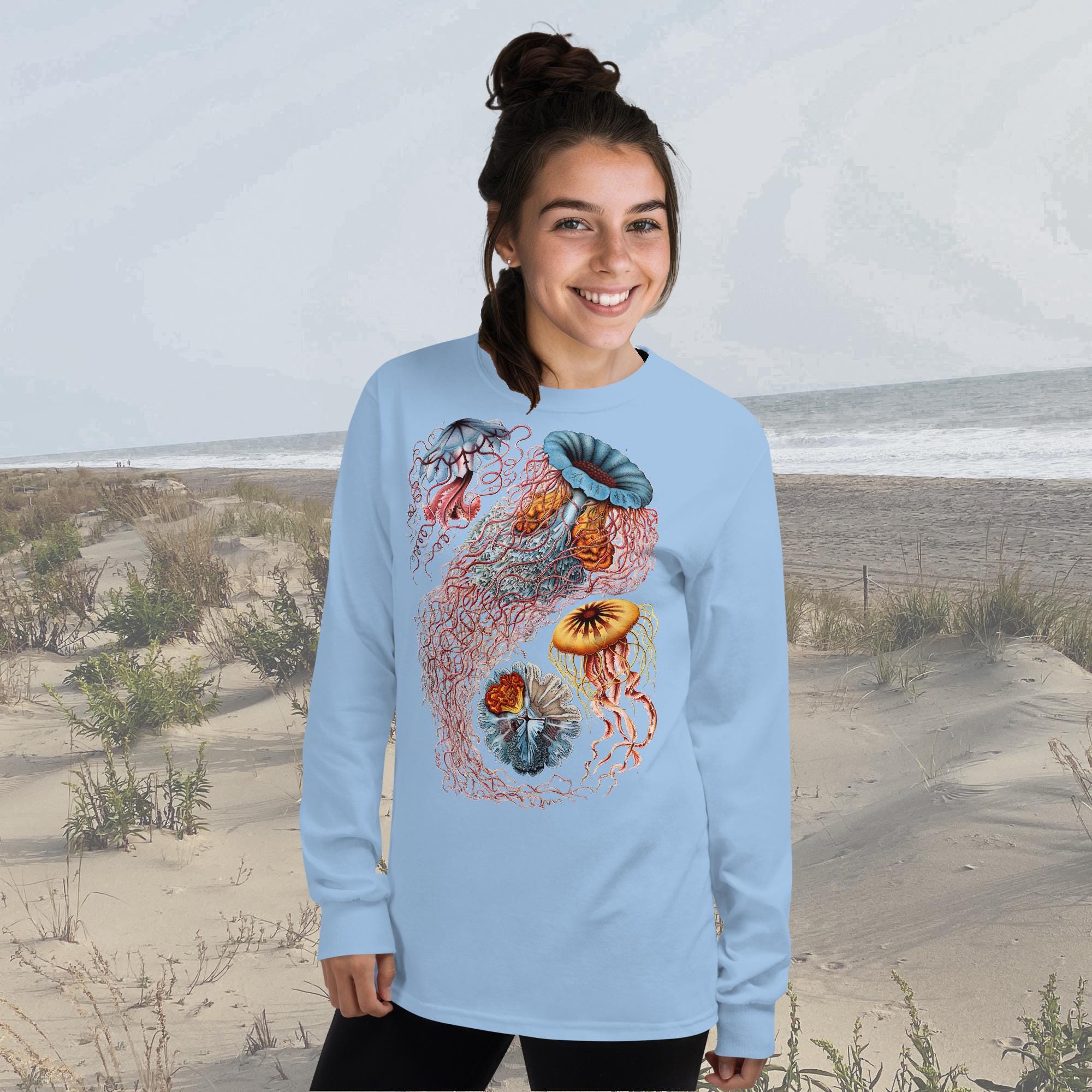 Vintage Discomedusae Jellyfish Long Sleeve T-Shirt – Classic Fit by Ernst Haeckel